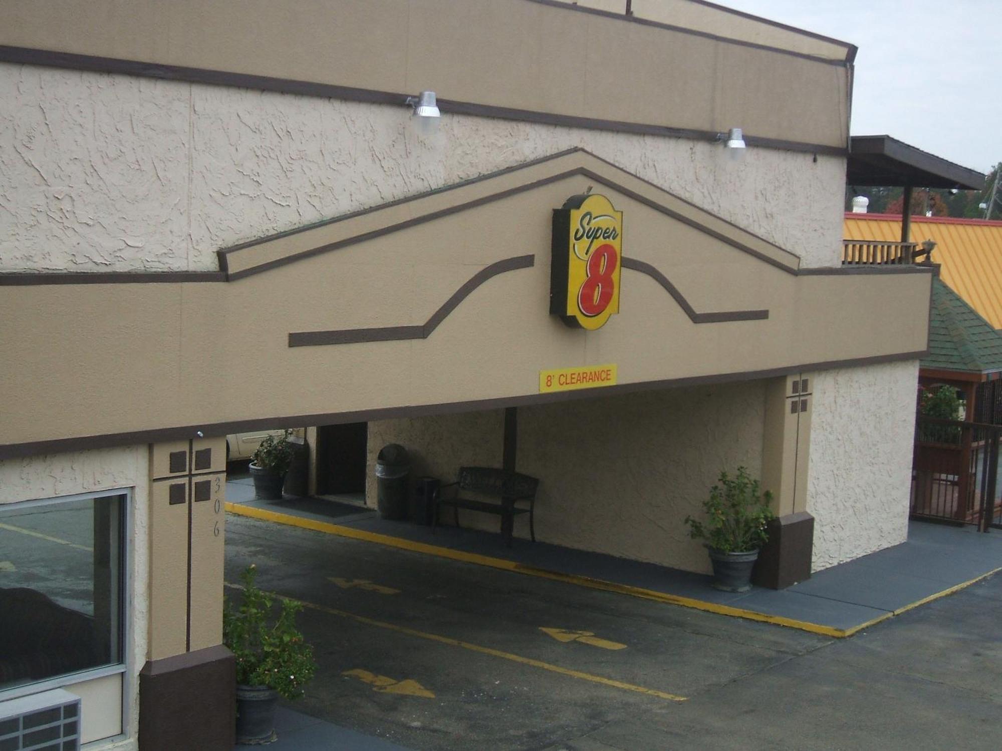 Super 8 By Wyndham Monticello Ar Motel Bagian luar foto