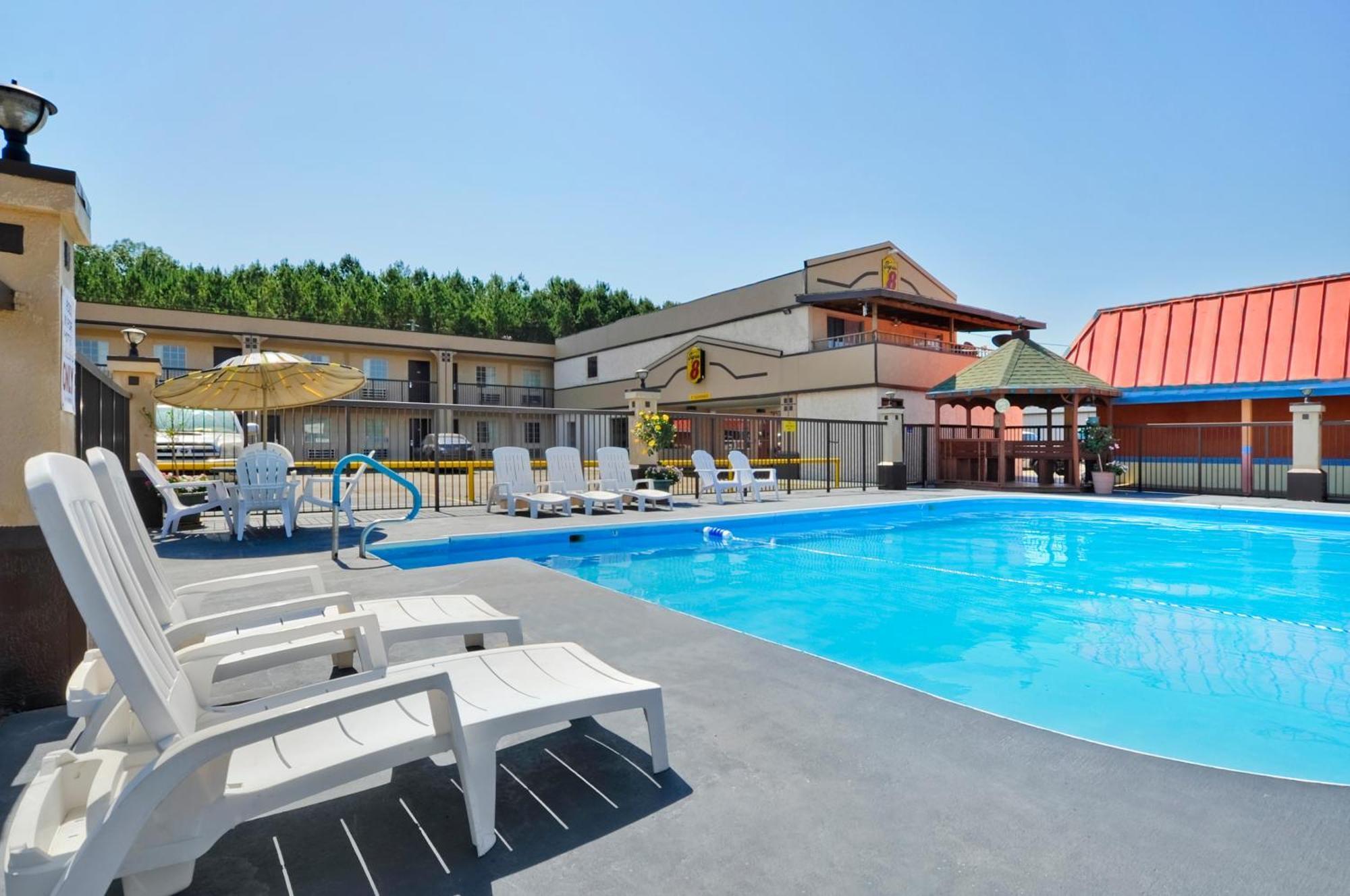 Super 8 By Wyndham Monticello Ar Motel Bagian luar foto